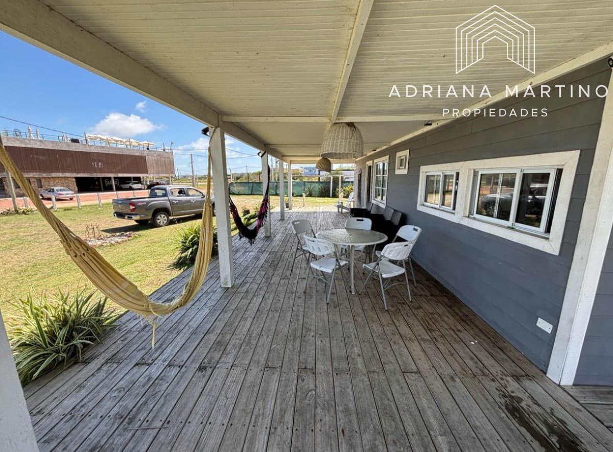 CASA EN VENTA 5 DORM SAUCE DE PORTEZUELO