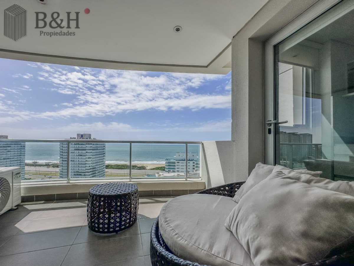 Moderno Apartamento de 3 Dormitorios & Todos Los Servicios En Edificio Wind Tower