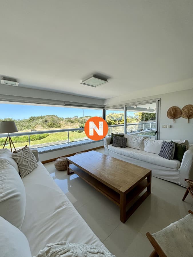 Apartamento de lujo, 3 dormitorios + dependencia
