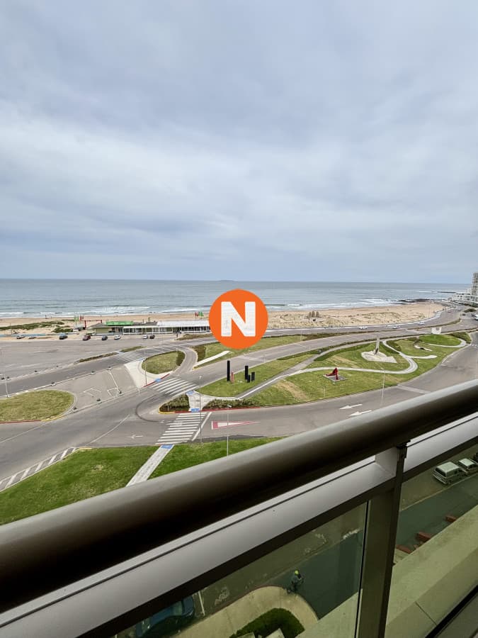 Exclusivo apartamento con vistas al Mar