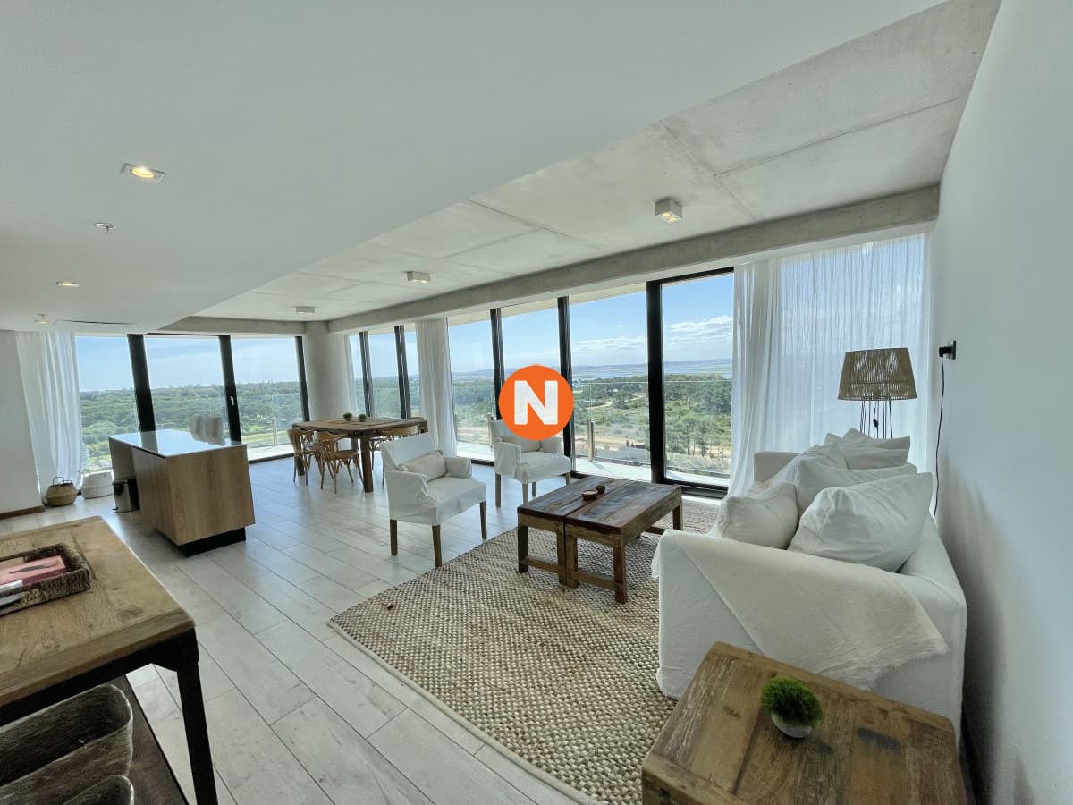 Exclusivo apartamento, en SurfSide.