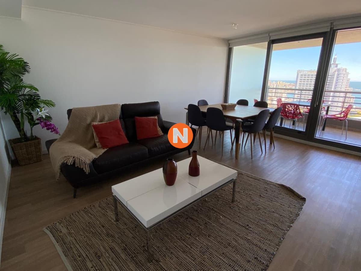 Venta de apartamento de 3 ambientes en Aidy Grill, Punta del ...