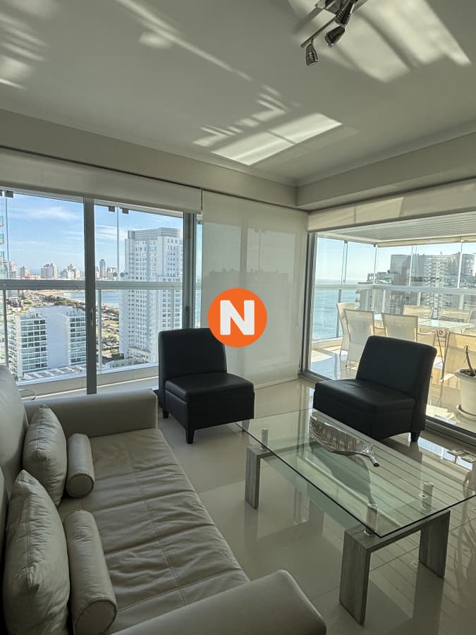 APTO EN VENTA DE 2 DORMITORIOS EN PLAYA MANSA PUNTA DEL ESTE