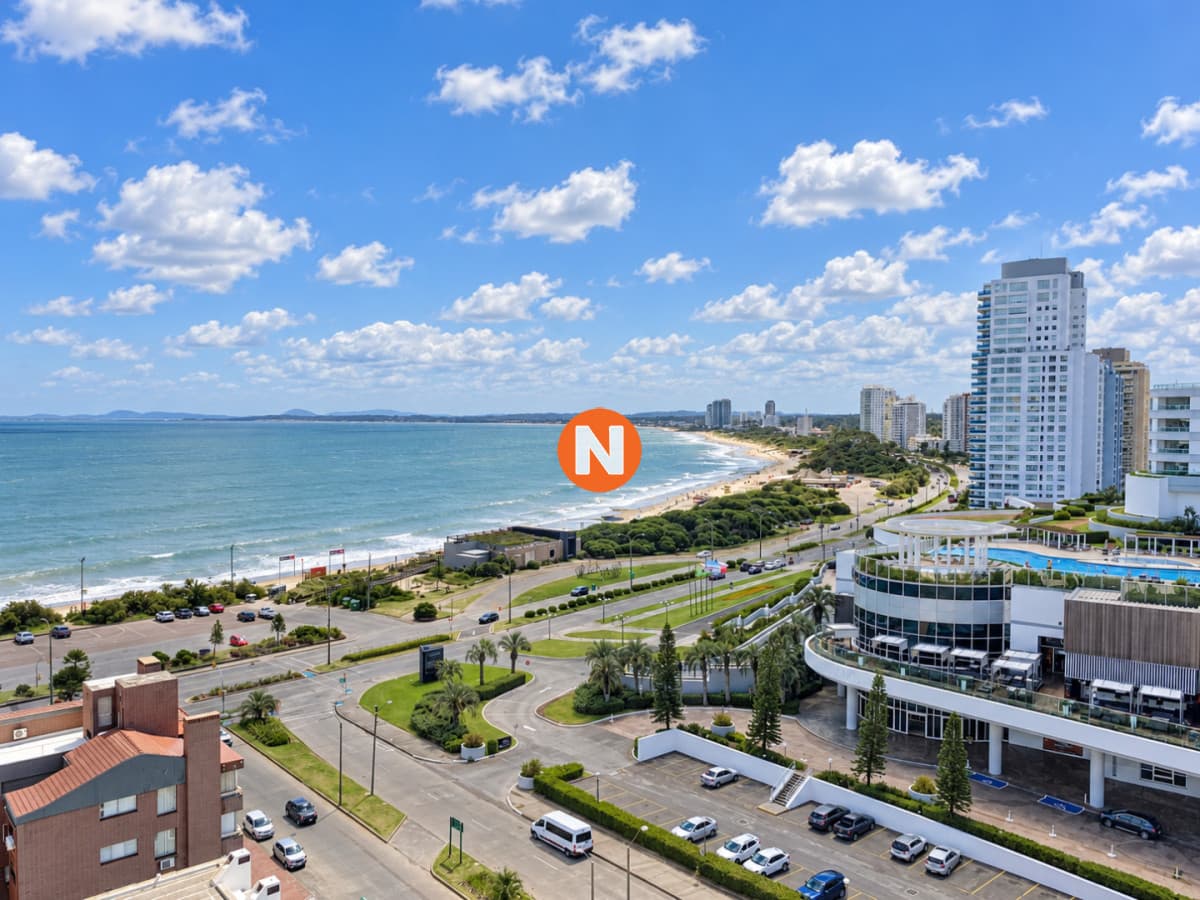 Apartamento de 3 dormitorios en suite - VISTA AL MAR