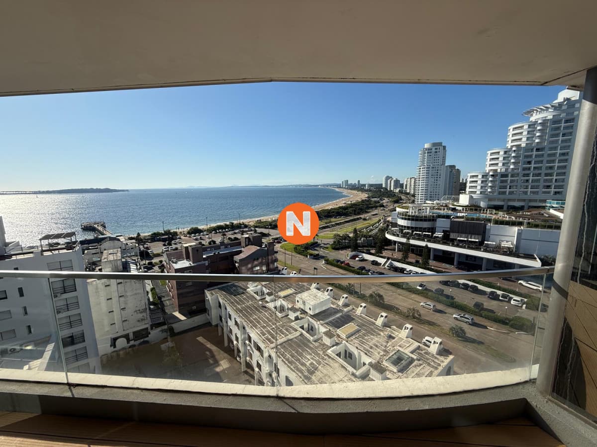 Venta de apartamento 4 ambientes - Peninsula, Punta del Este
