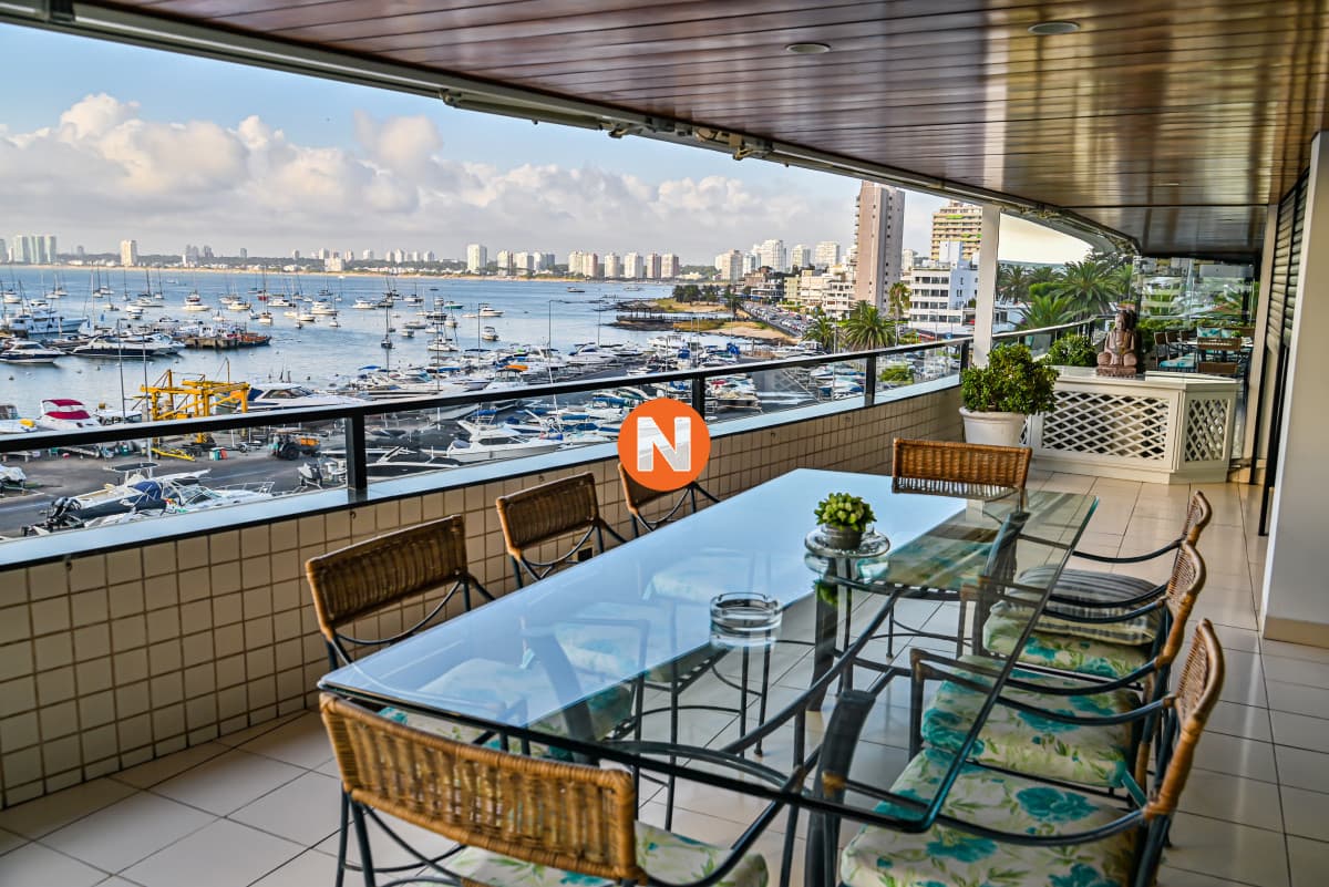 Espectacular apartamento vista puerto