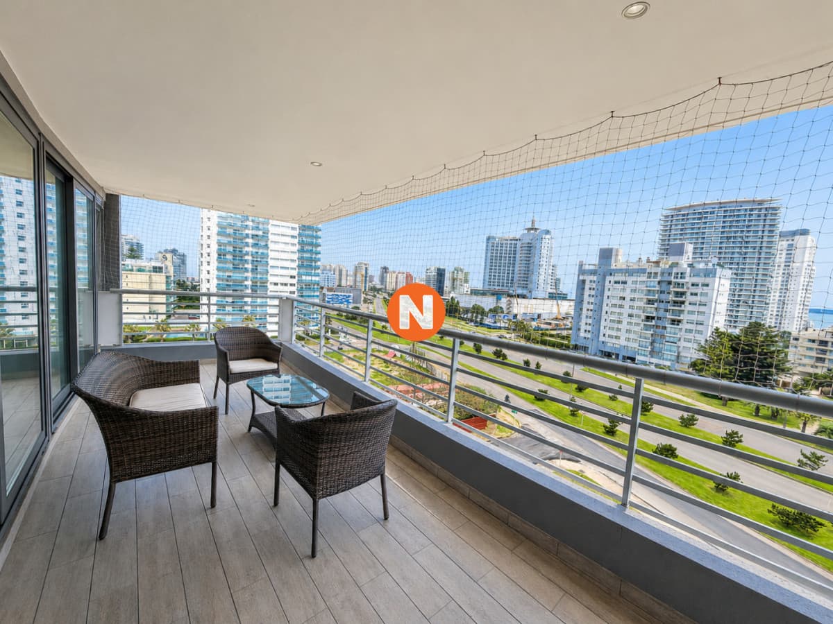 Apartamento en Venta 3 Dormitorios Alexander Boulevard