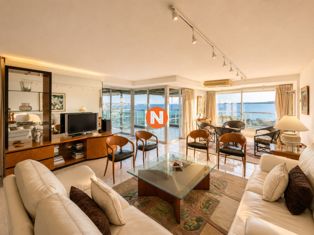 Amplio Apartamento de 3 dormitorios en Mansa, Punta del Este