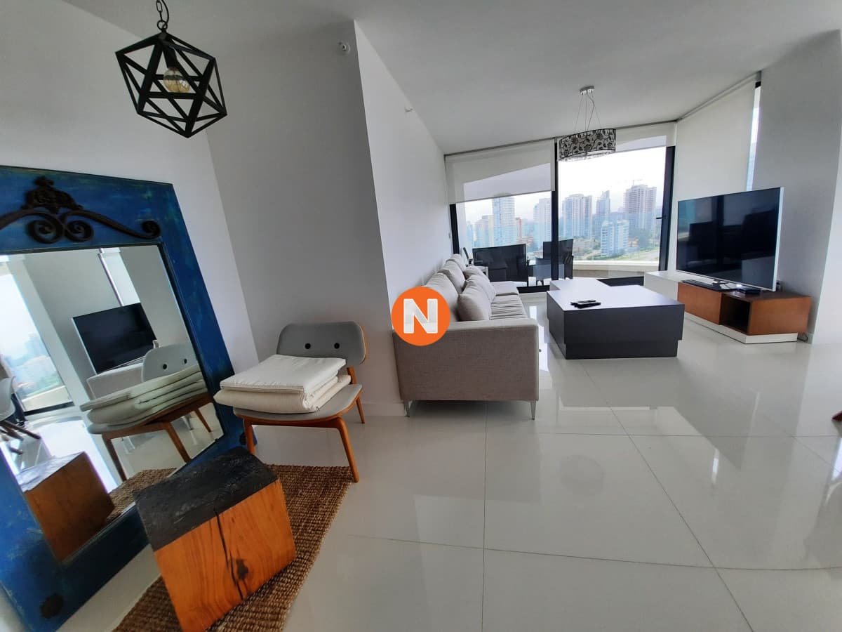 Apartamento en Venta y alquiler temporada de 3 dormitorios A ...