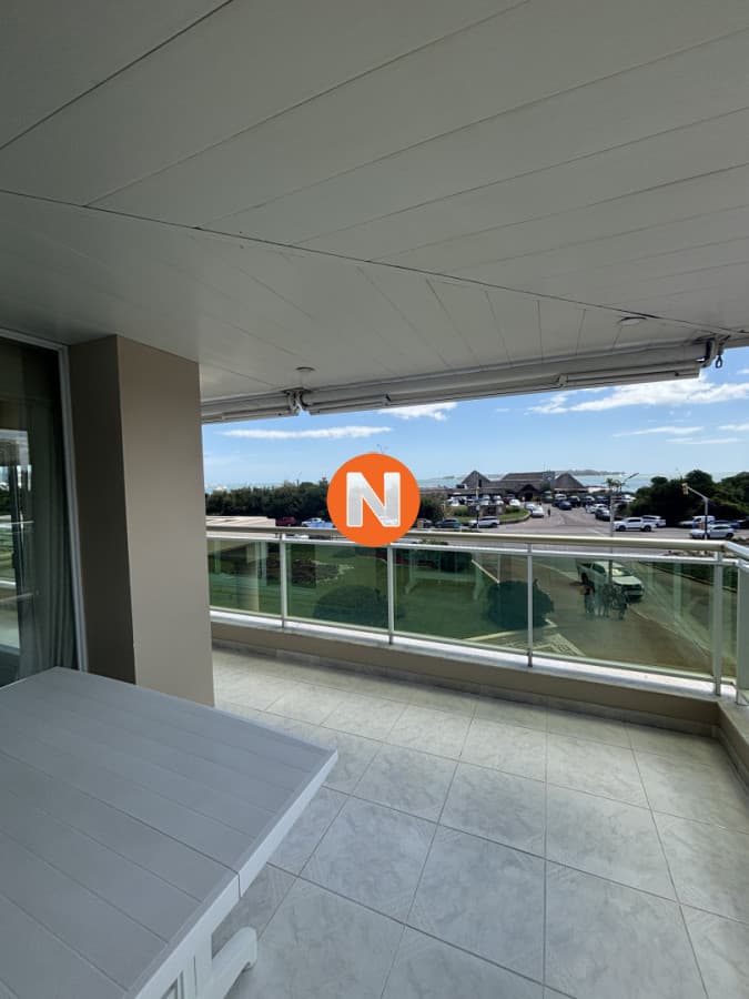 CORAL TOWER VENTA DE APARTAMENTO DE 3 SUITES + DEPENENDECNIA ...