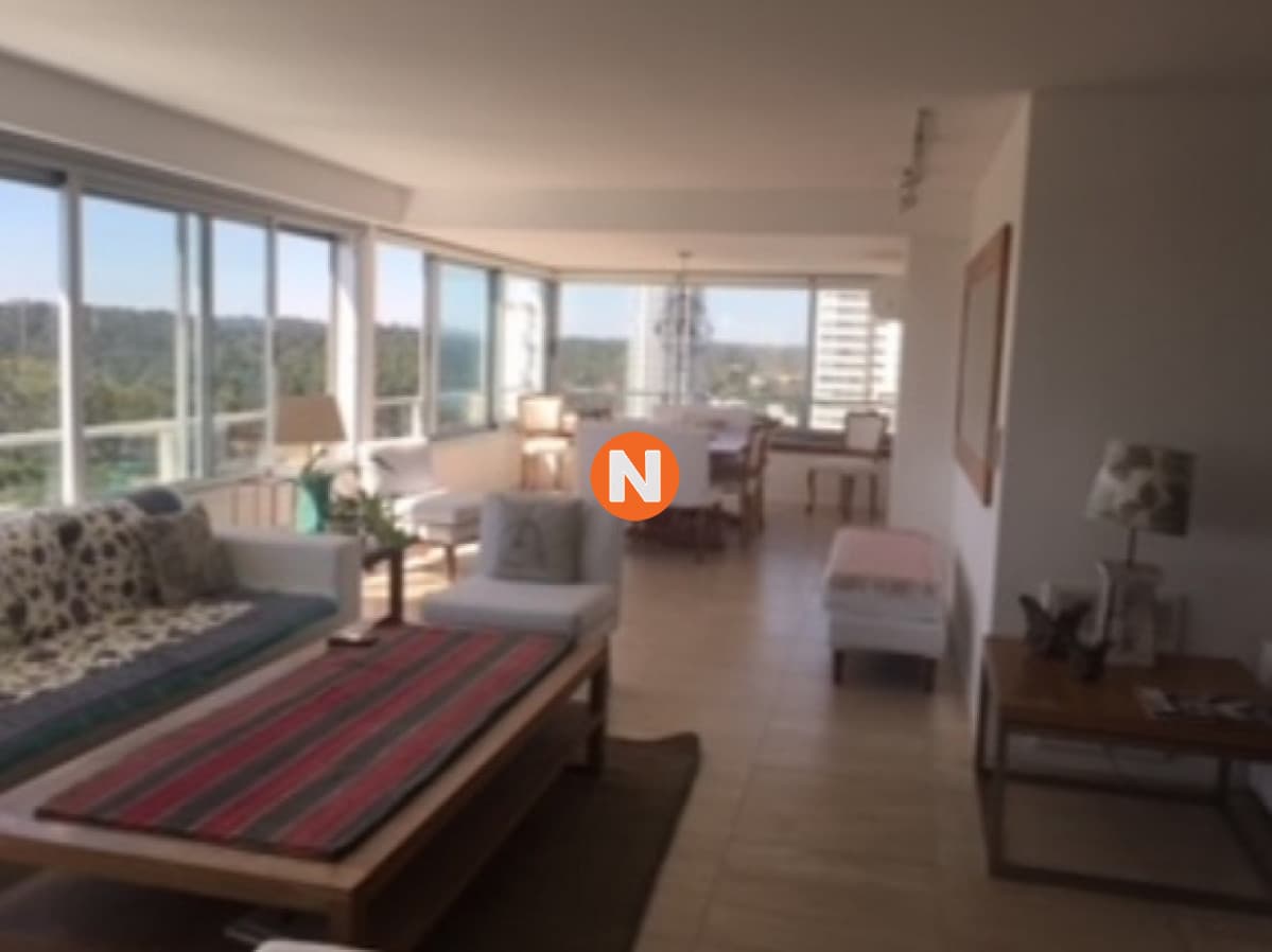 Apartamento en venta en Punta del Este, Brava
