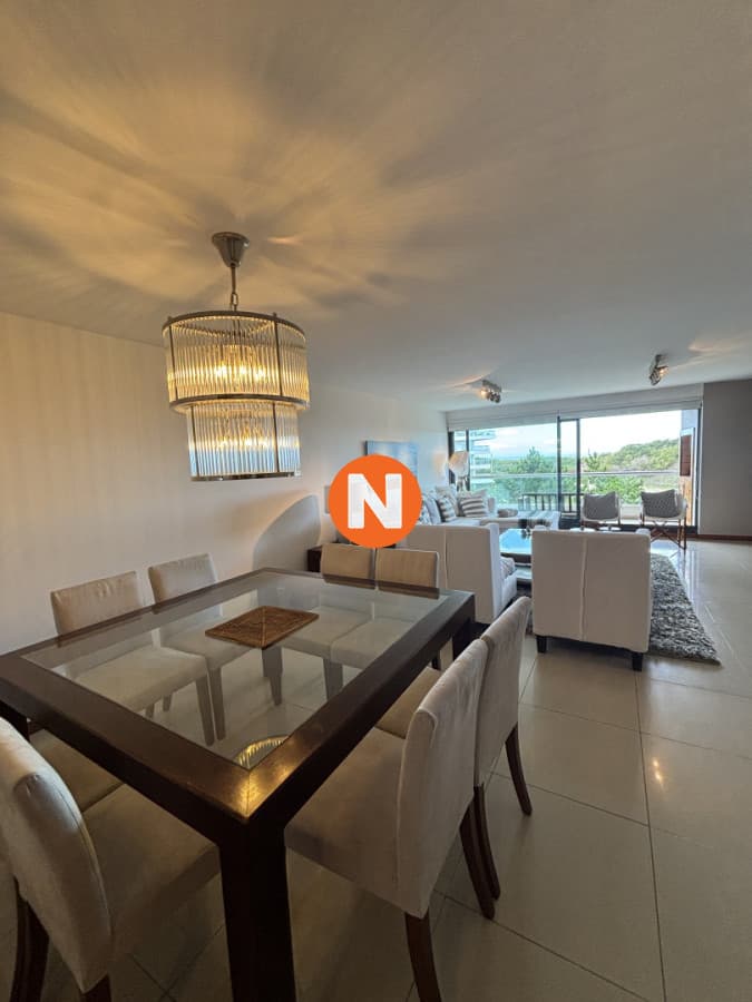 VENTA DE APARTAMENTO DE 3 SUITES FRENTE AL MAR EN EDIFICIO M ...