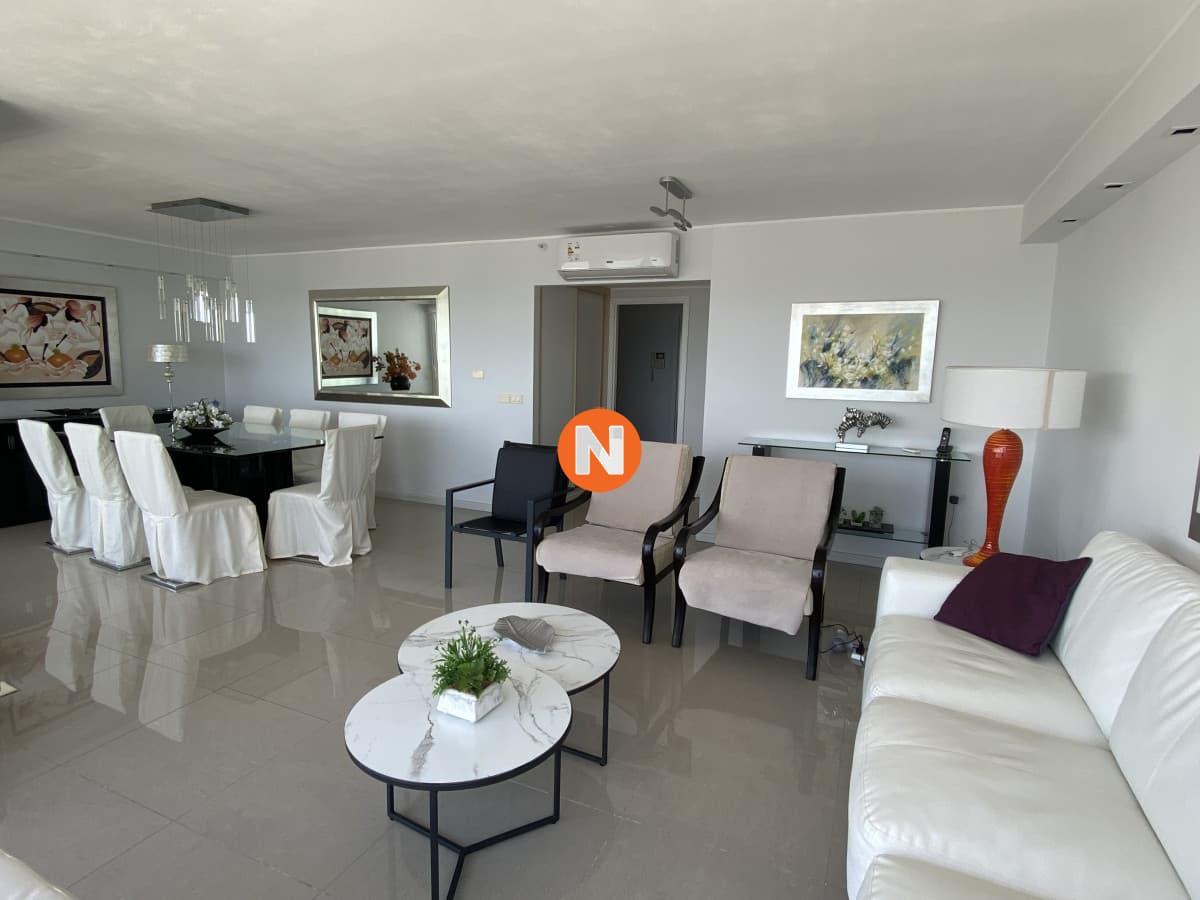 Apartamento de 3 dormitorios en suite - VISTA AL MAR