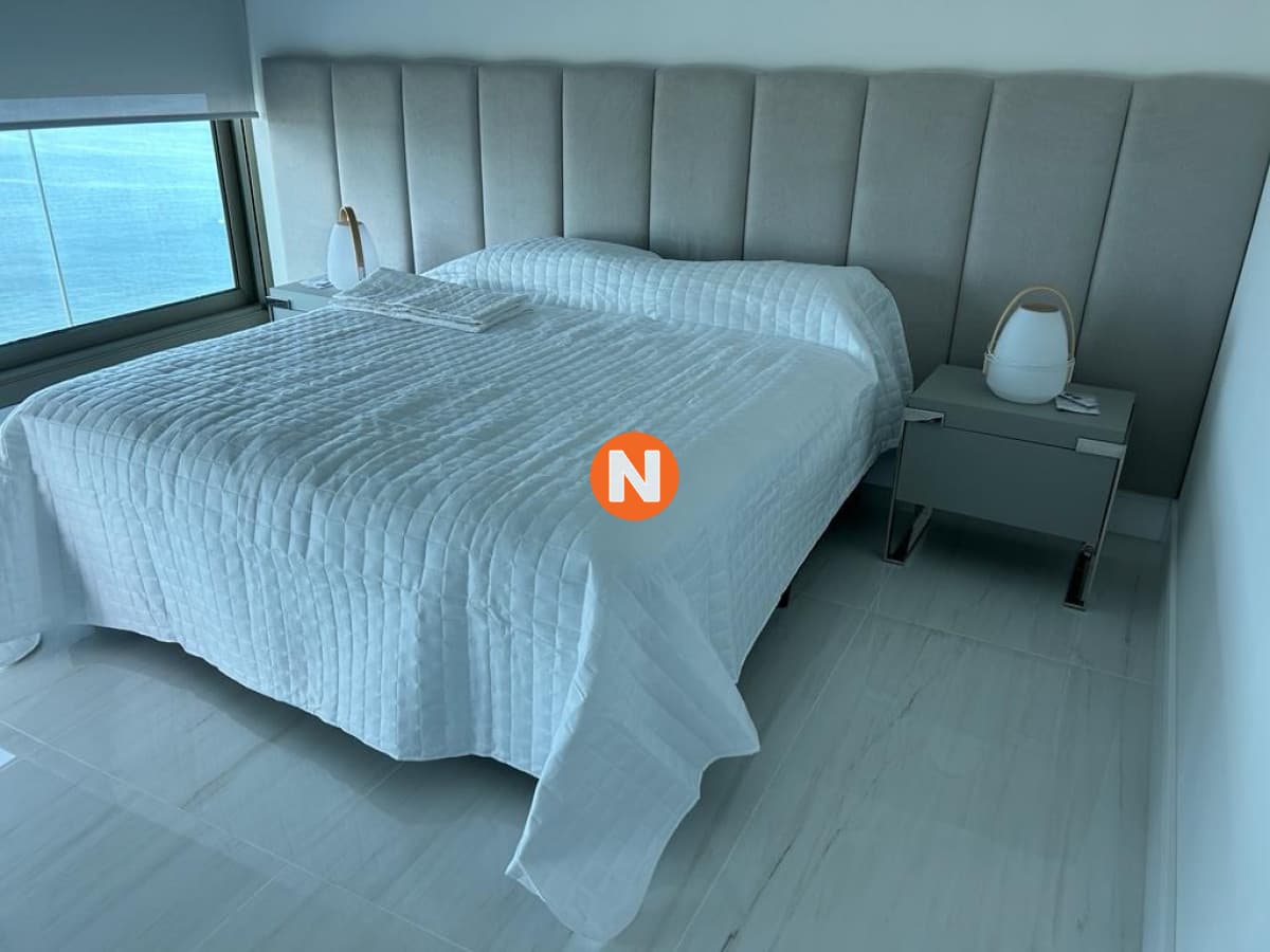 Apartamento Frente al Mar en Mansa, Punta del Este