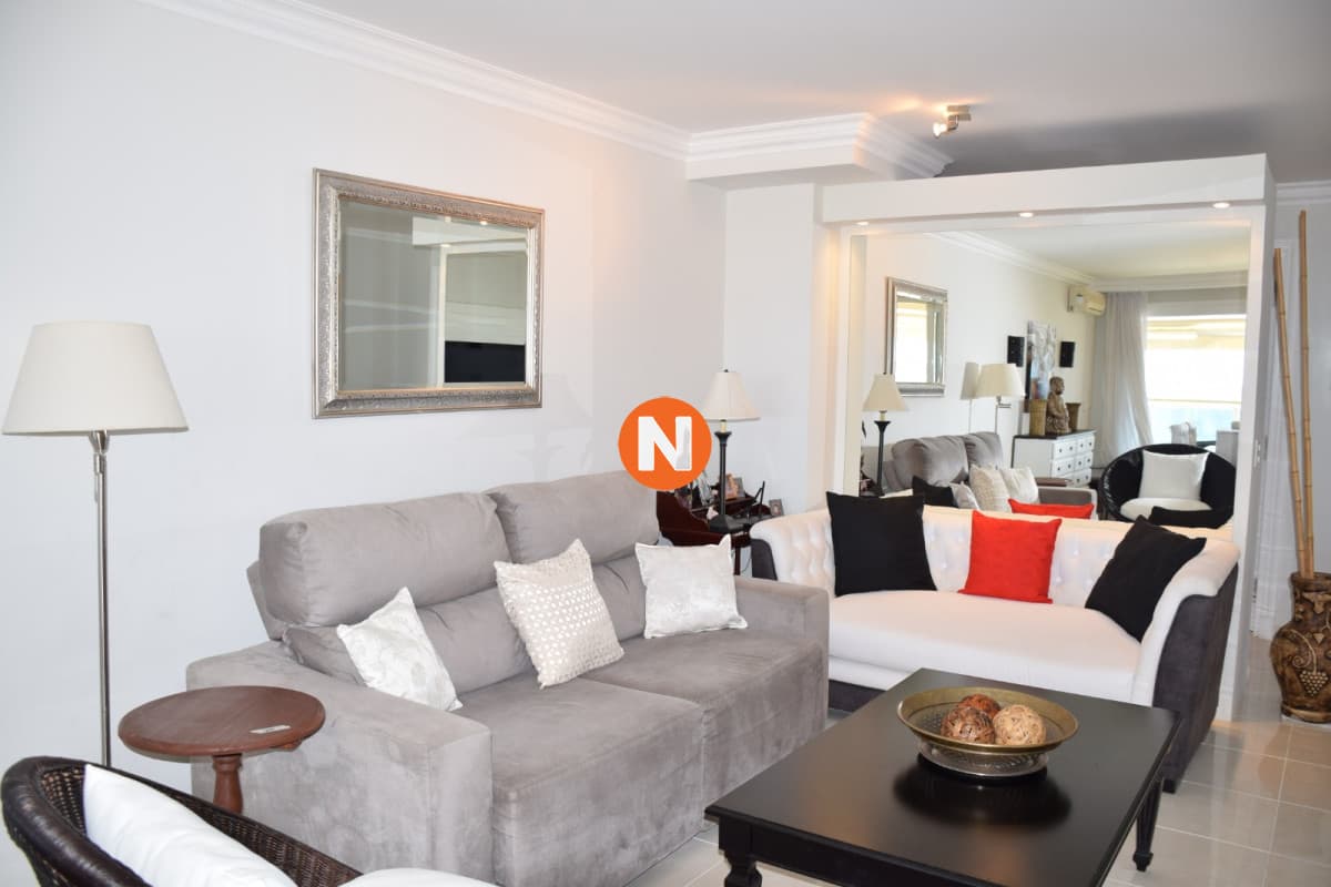 Exclusivo Apartamento frente a la Playa Mansa, Le Jardin