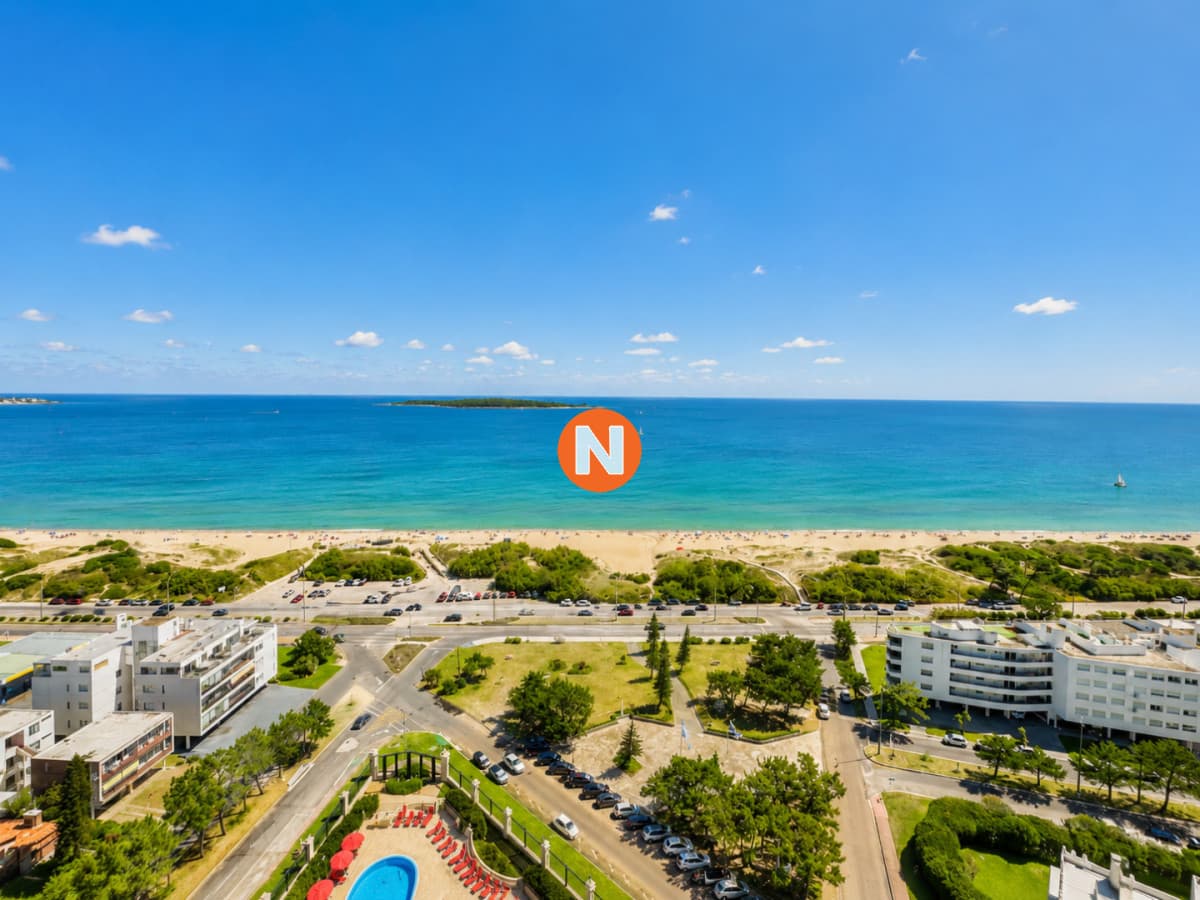 Exclusivo Apartamento en Venta, 4 dormitorios, Le Jardin