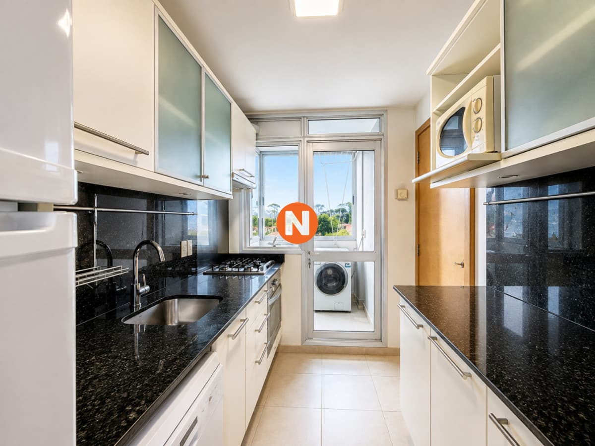 Apartamento en Venta, Mansa, Punta del Este, 2 Dormitorios.