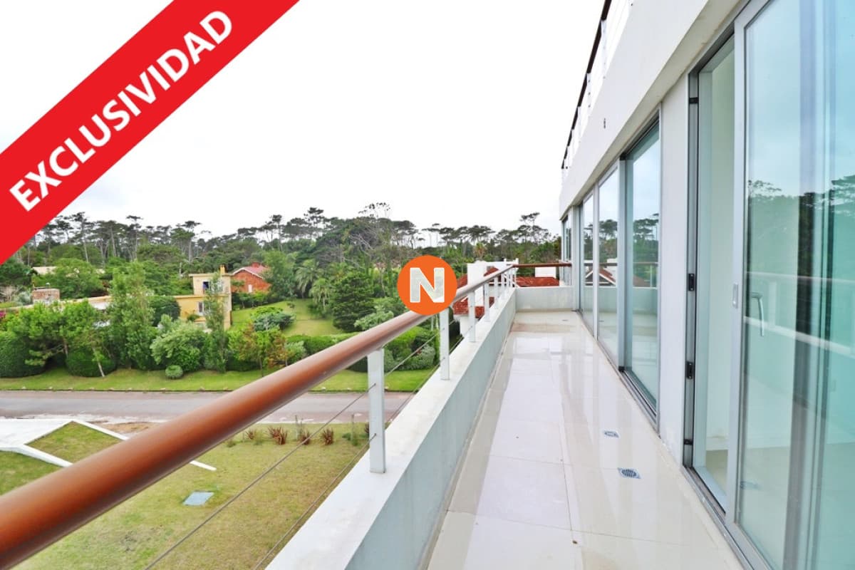 OPORTUNIDAD EN PUNTA DEL ESTE APARTAMENTO DE 3 DOMITORIOS