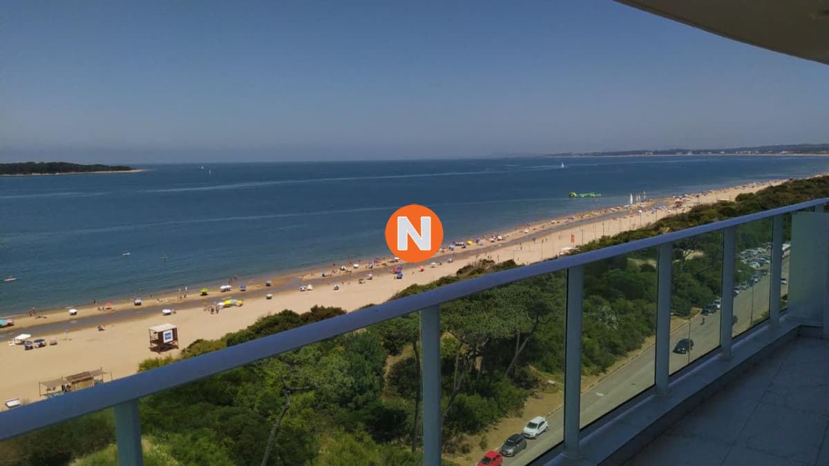 Exclusivo apartamento de 3 dormitorios Venta y Alquiler de t ...