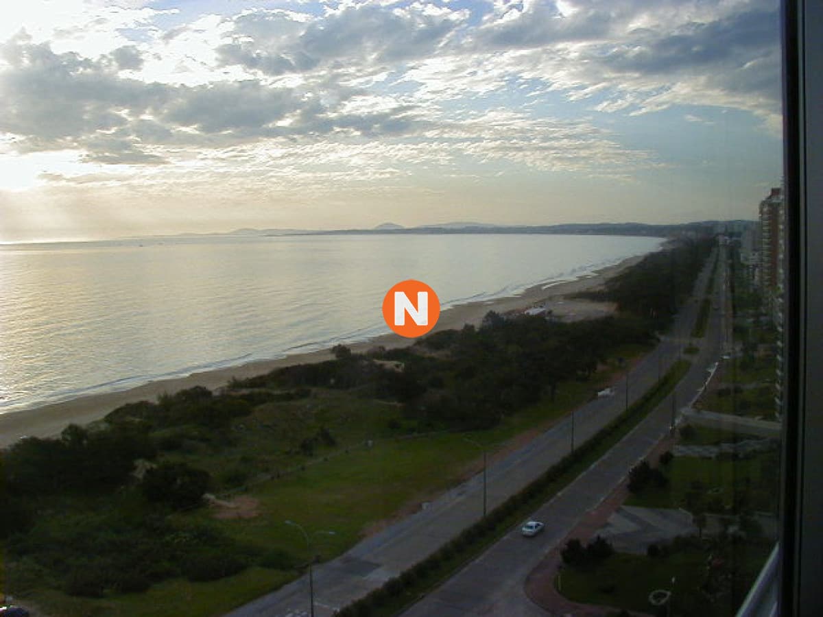 Apartamento en Venta y Alquiler, Mansa, Punta del Este, 3 Do ...
