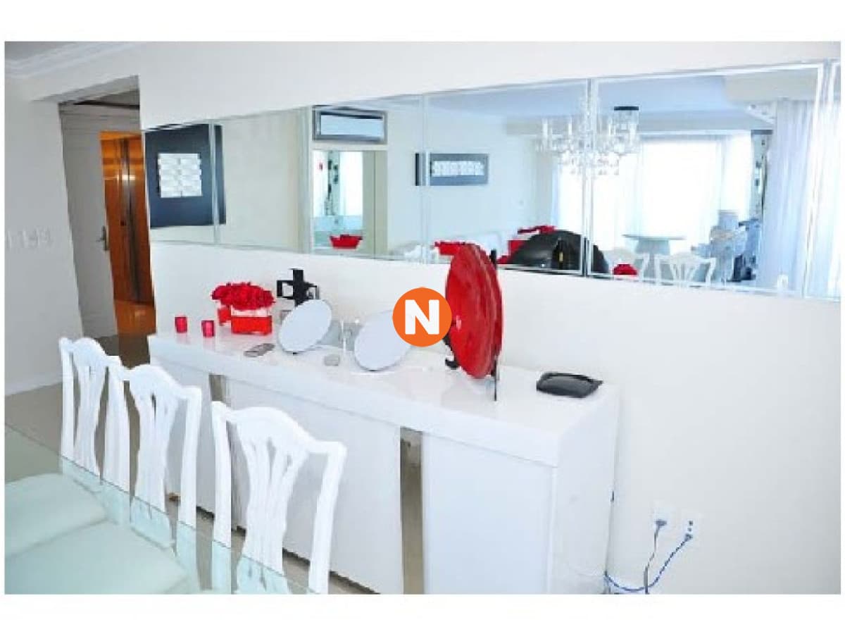 Apartamento en Venta, Brava, Punta del Este, 3 Dormitorios.