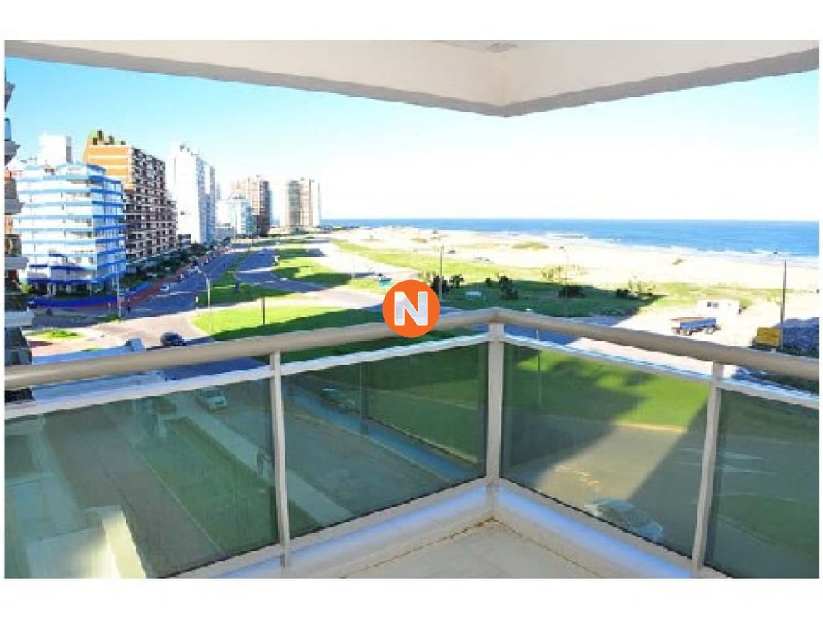 Apartamento en Venta, Brava, Punta del Este, 3 Dormitorios.