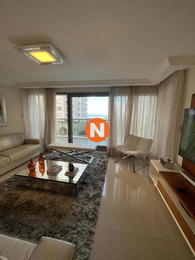 VENTA  Y ALQUILER DE MODERNO APARTAMENTO DE 3 SUITES EN BRAV ...
