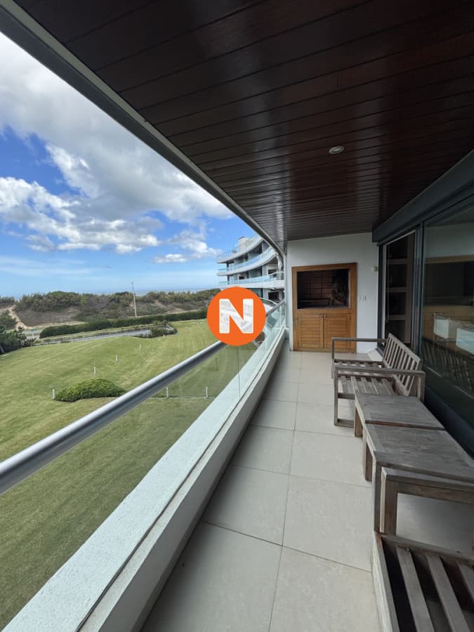 VENTA DE APARTAMENTO DE 3 SUITES FRENTE AL MAR EN EDIFICIO M ...