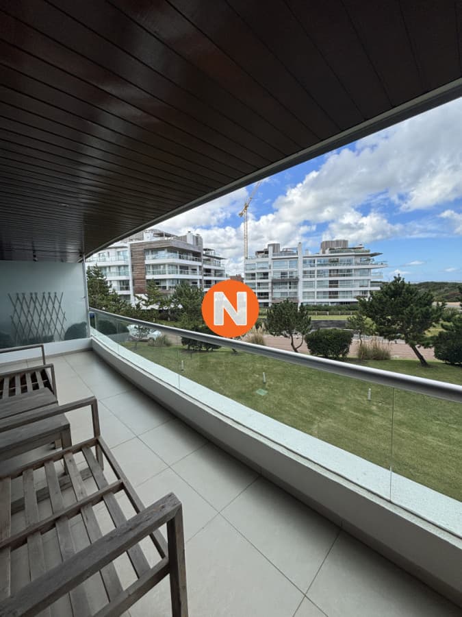 VENTA DE APARTAMENTO DE 3 SUITES FRENTE AL MAR EN EDIFICIO M ...