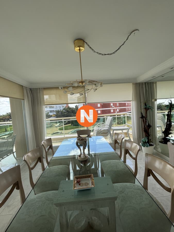 CORAL TOWER VENTA DE APARTAMENTO DE 3 SUITES + DEPENENDECNIA ...