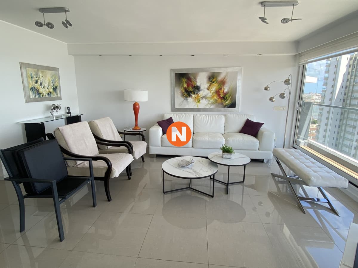 Apartamento de 3 dormitorios en suite - VISTA AL MAR