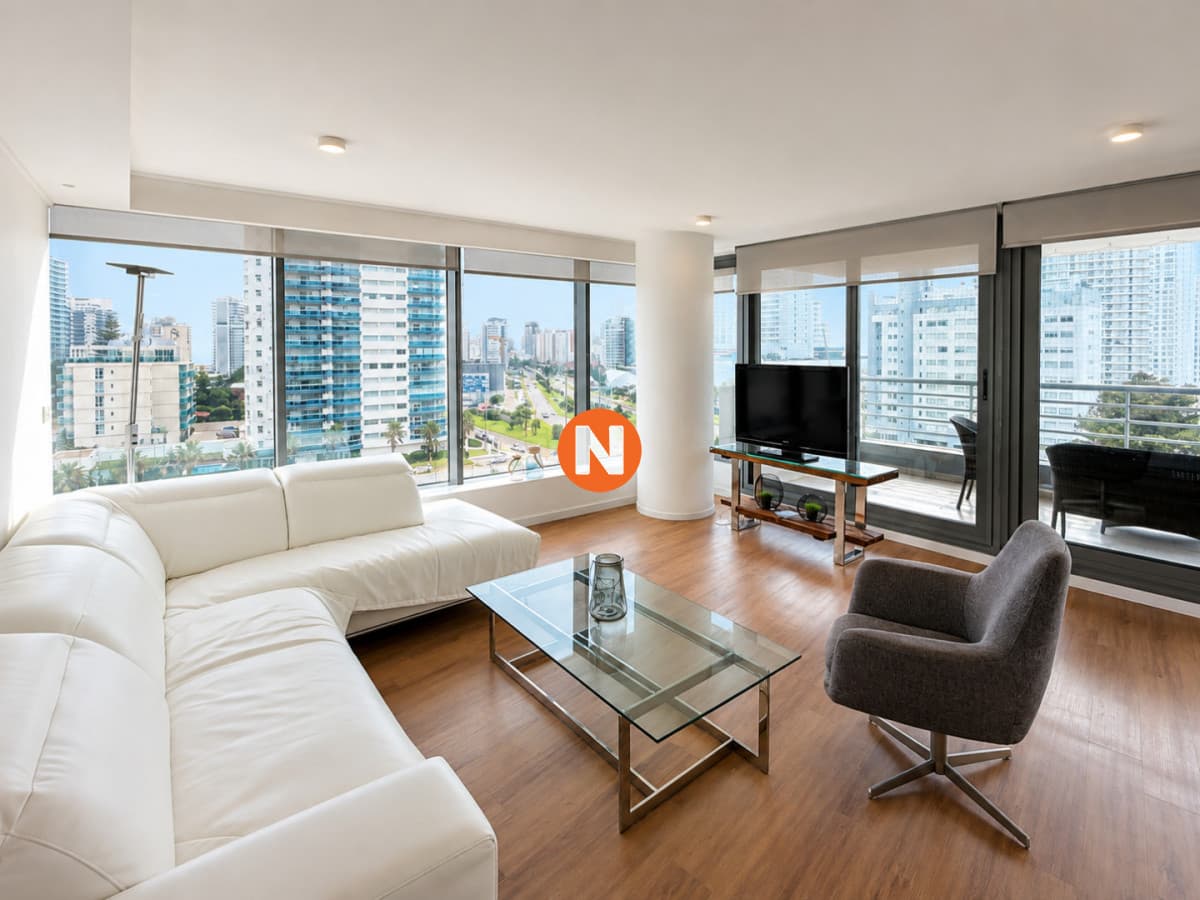 Apartamento en Venta 3 Dormitorios Alexander Boulevard