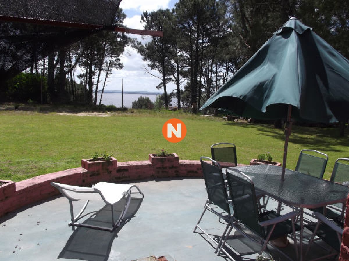Casa en Venta y Alquiler, Club del Lago, Punta Ballena, 4 Do ...