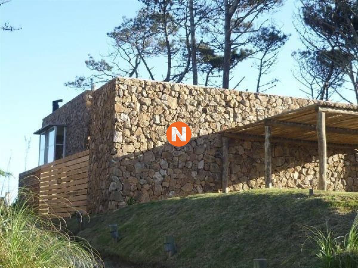 Apartamento en Venta, 4 dormitoritos, La Barra