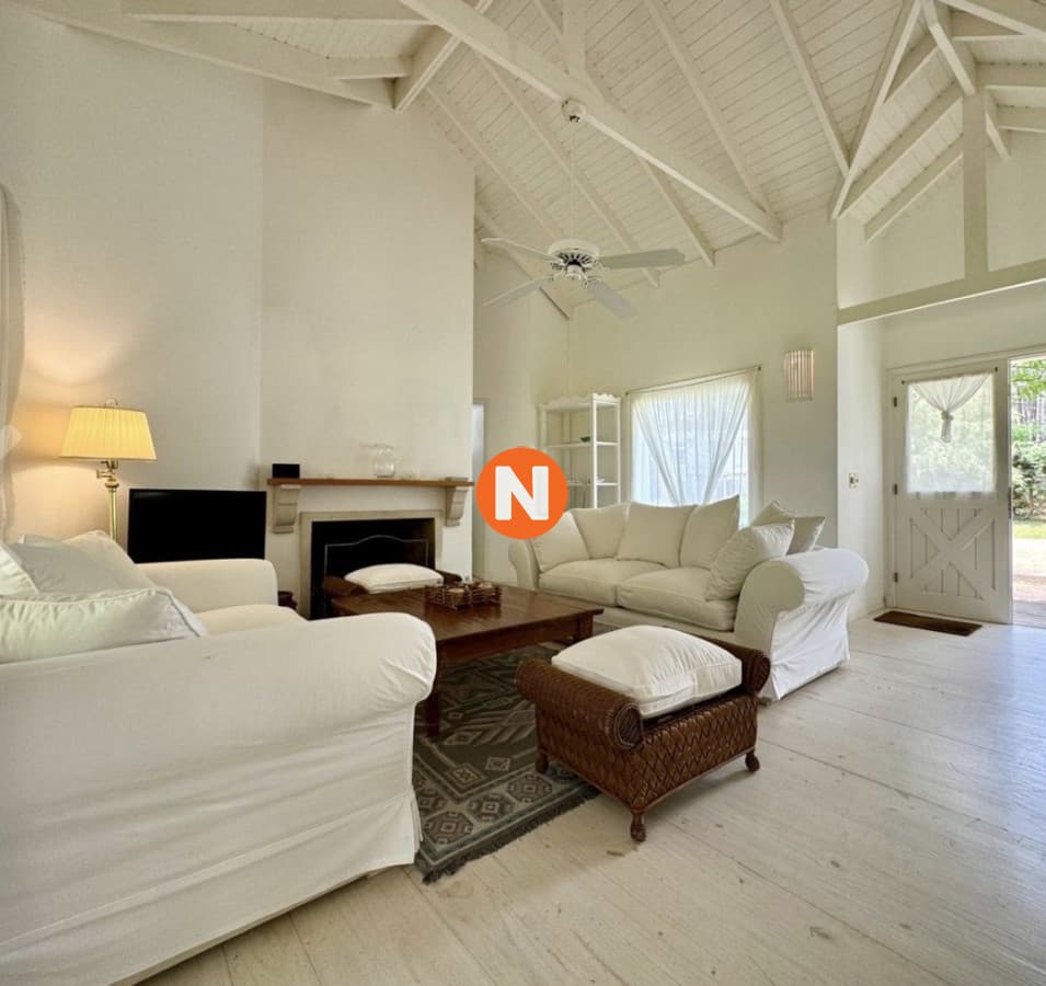 Casa en Laguna Blanca - La Barra