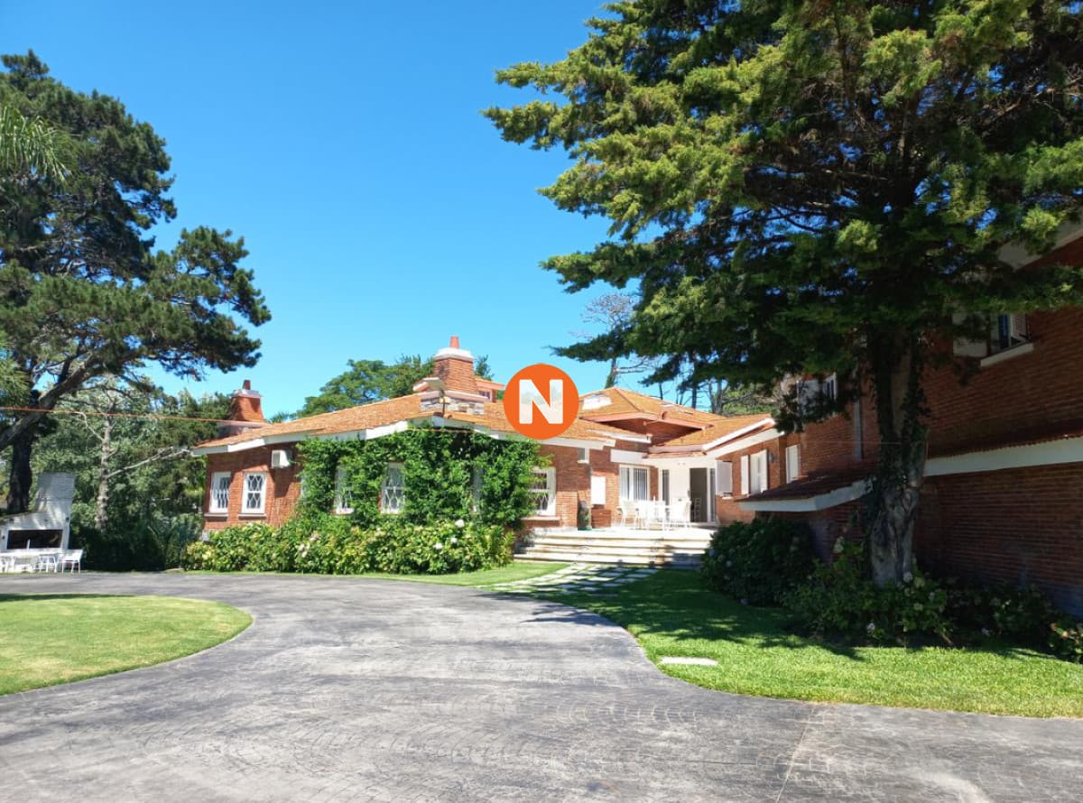Exclusiva Casa en Venta, 10 dormitorios