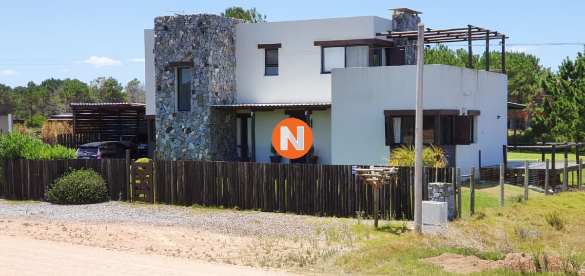 Casa en venta de 4 dormitorios en Jose Igancio