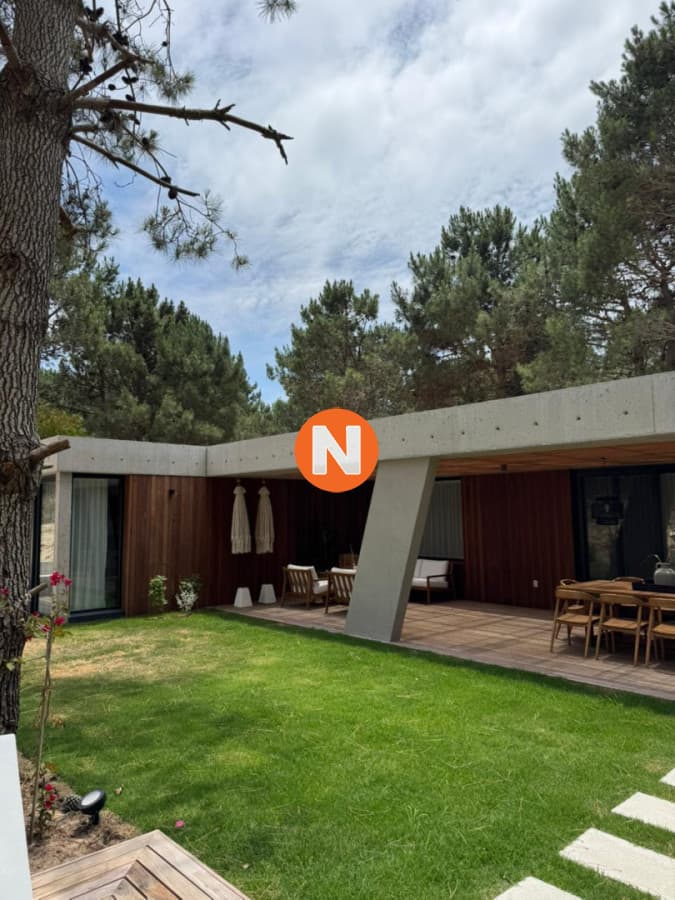 Exclusiva Casa en Laguna Escondida, A Estrenar