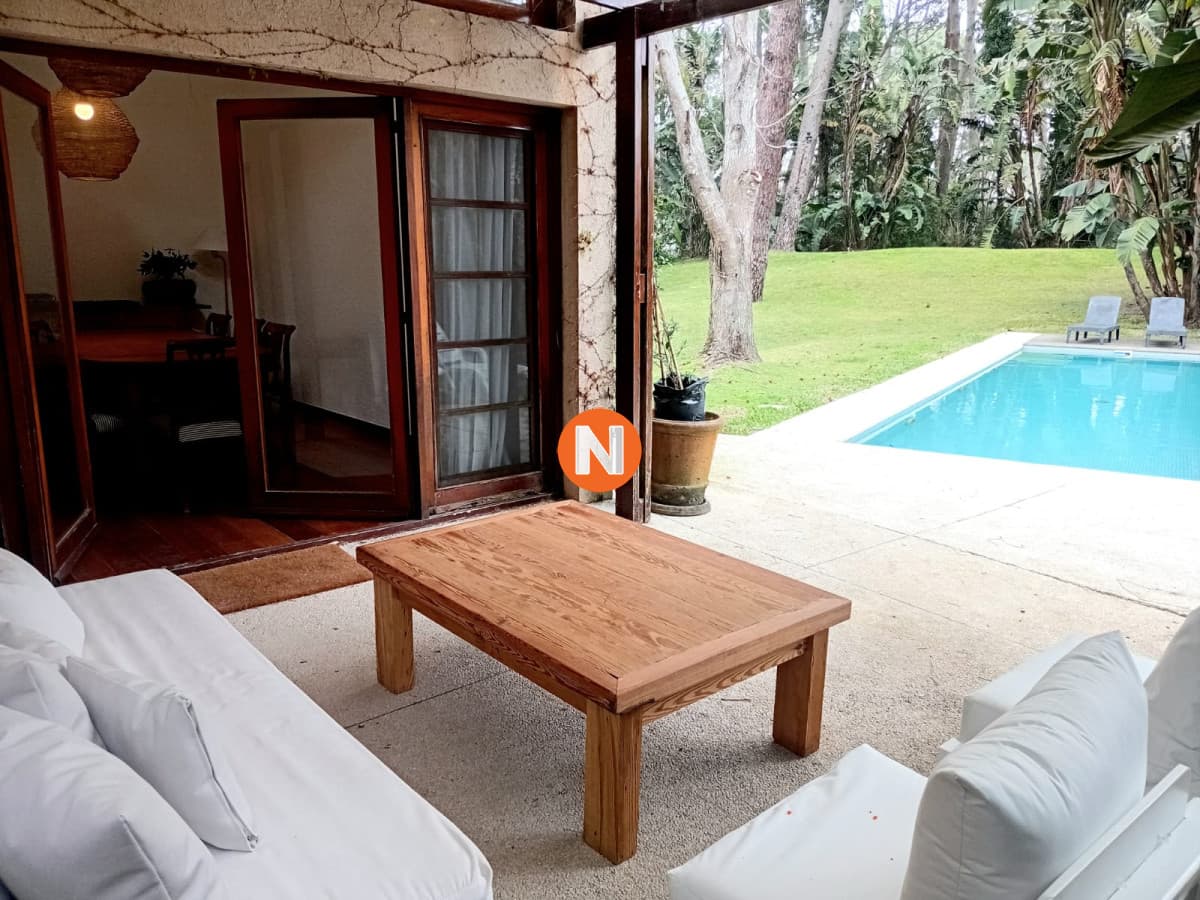 Hermosa Casa en alquiler temporada en el Golf