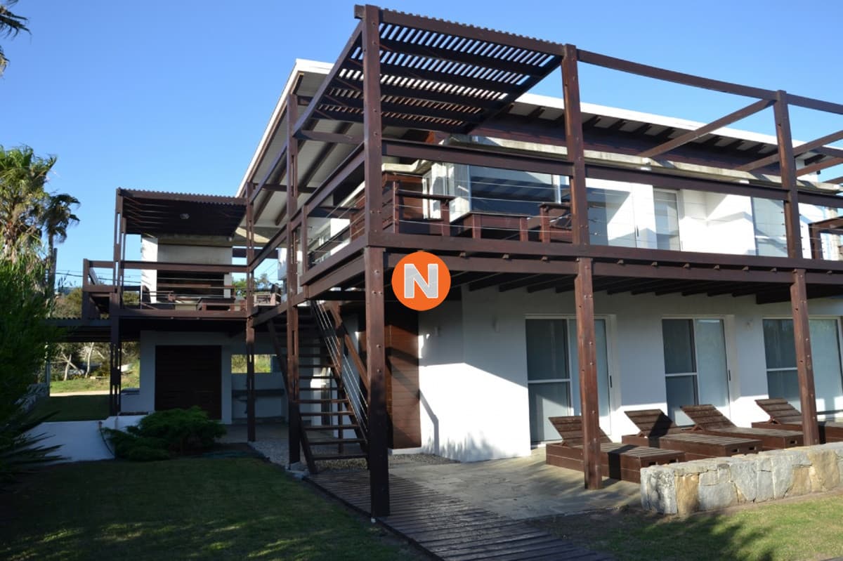 Excelente oportunidad. Hermoso Chalet.