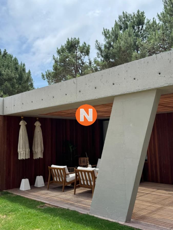 Exclusiva Casa en Laguna Escondida, A Estrenar