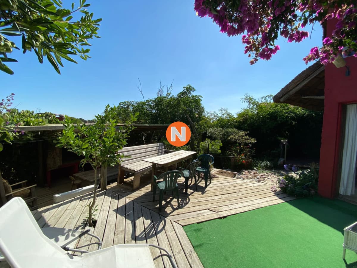 Casa en Venta y Alquiler, Manantiales