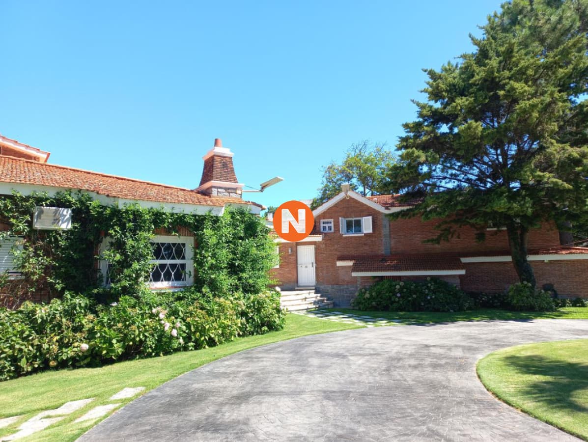 Exclusiva Casa en Venta, 10 dormitorios