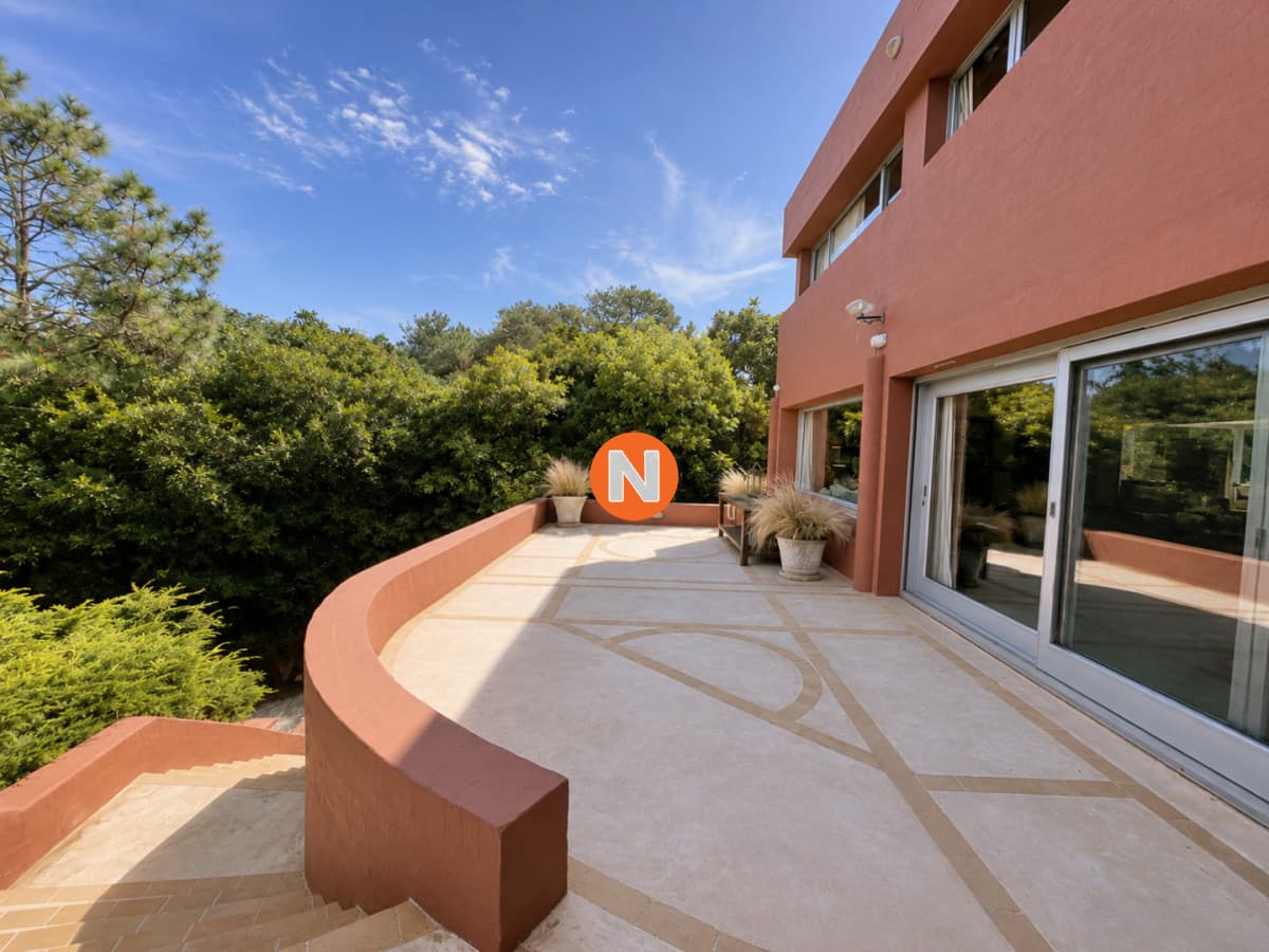 Casa en Rincón del Indio, a pasos del mar