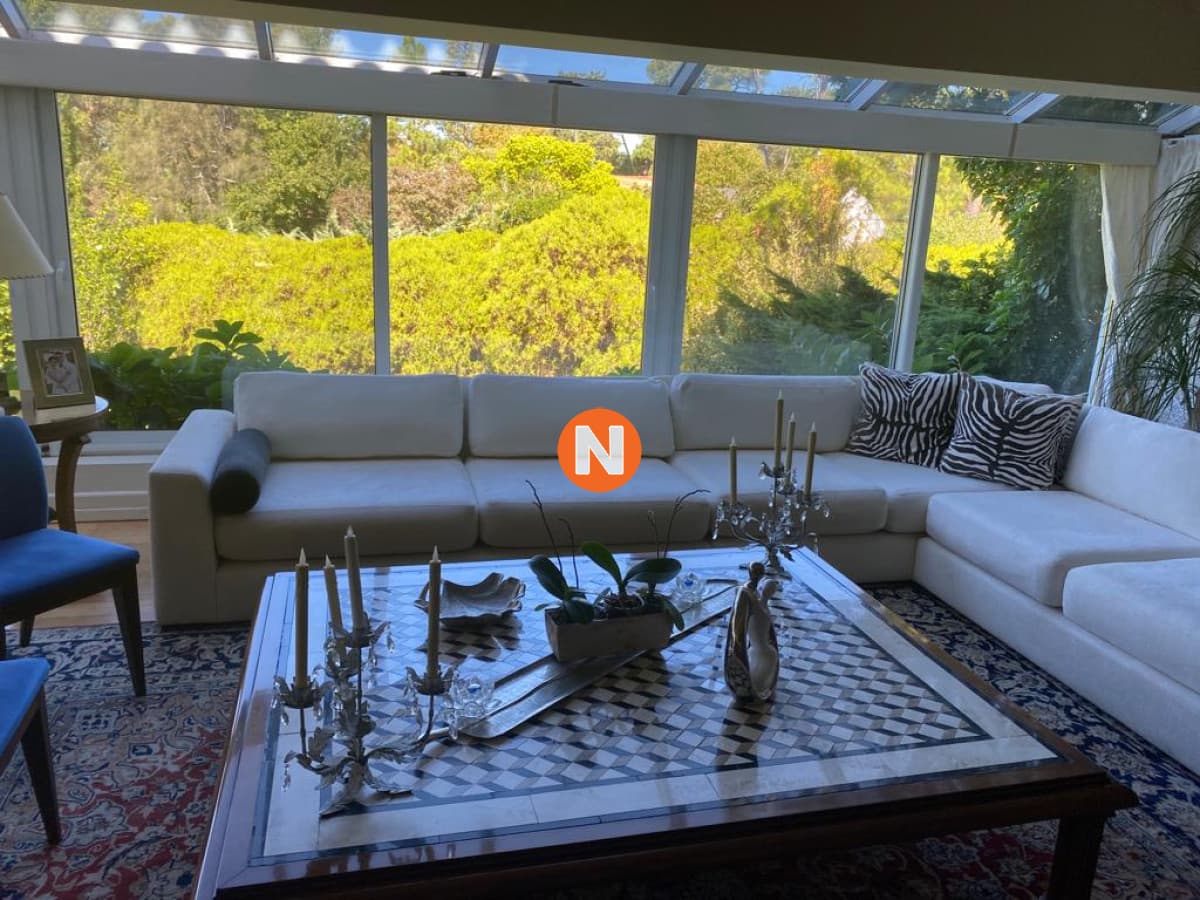 Casa para alquilar de 5 dormitorios en Punta del Este