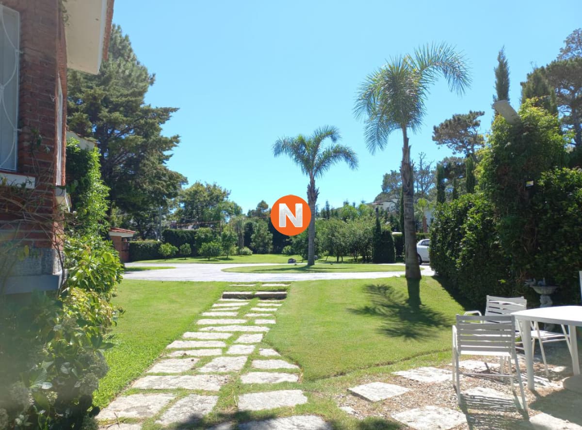 Exclusiva Casa en Venta, 10 dormitorios
