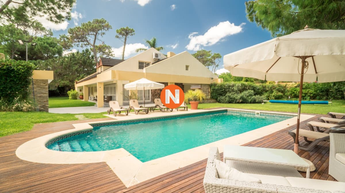 Casa en Venta y Alquiler, Mansa, Punta del Este, 6 Dormitori ...
