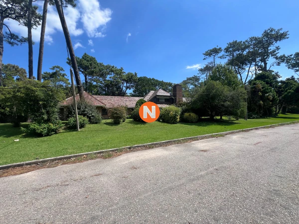 Exclusiva Residencia en la Zona Más Prestigiosa de Punta de ...