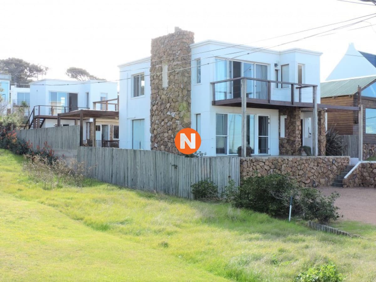 Casa en Venta, 5 dormitorios, La Barra