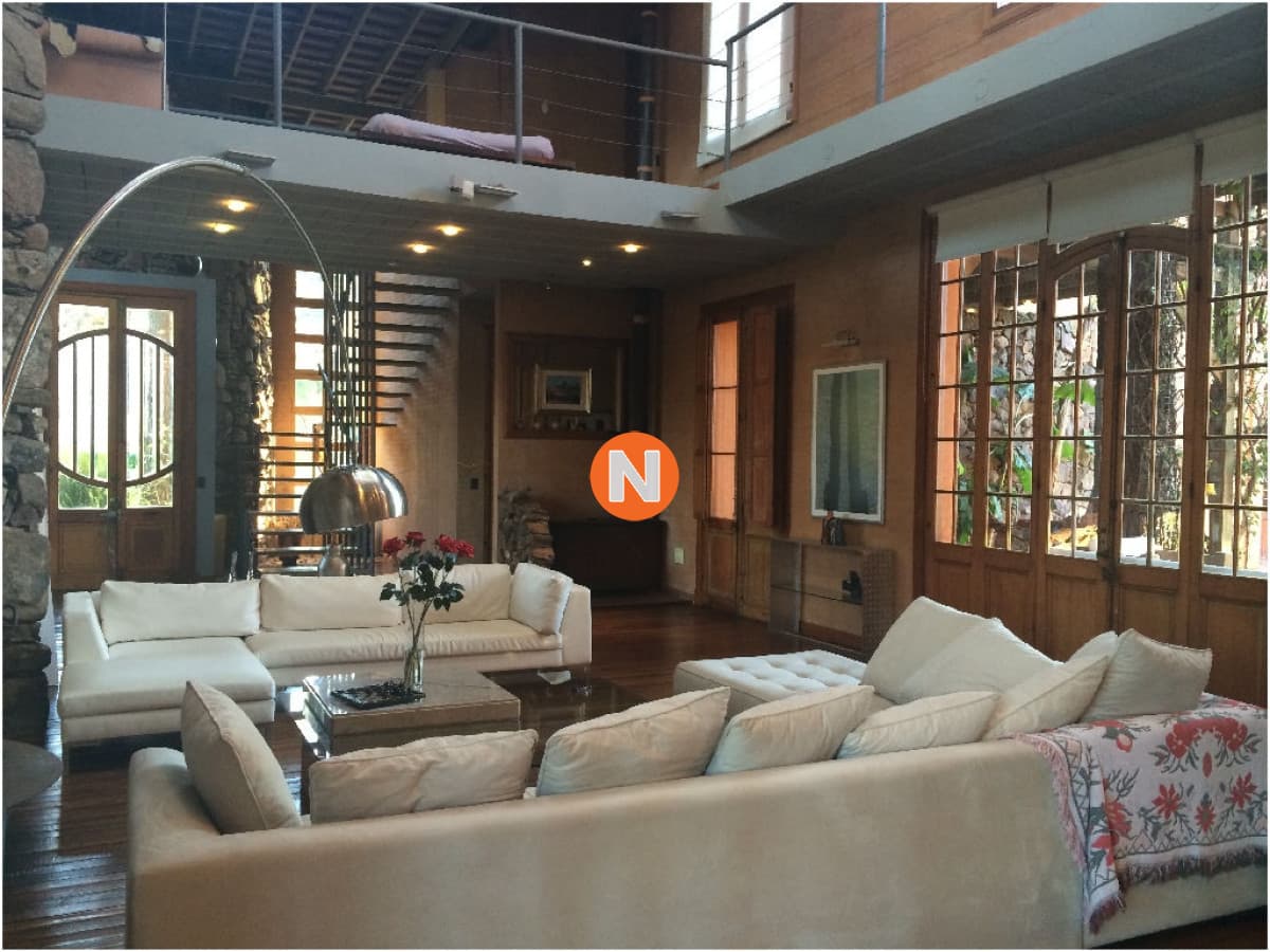 Casa en Venta y Alquiler, Alborada, Punta del Este, 5 Dormit ...